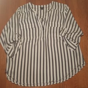 Torrid size 3 Harper - B&W stripe